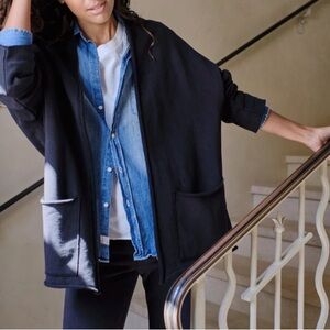 Frank & Eileen - Beach Cardigan in British Royal Navy